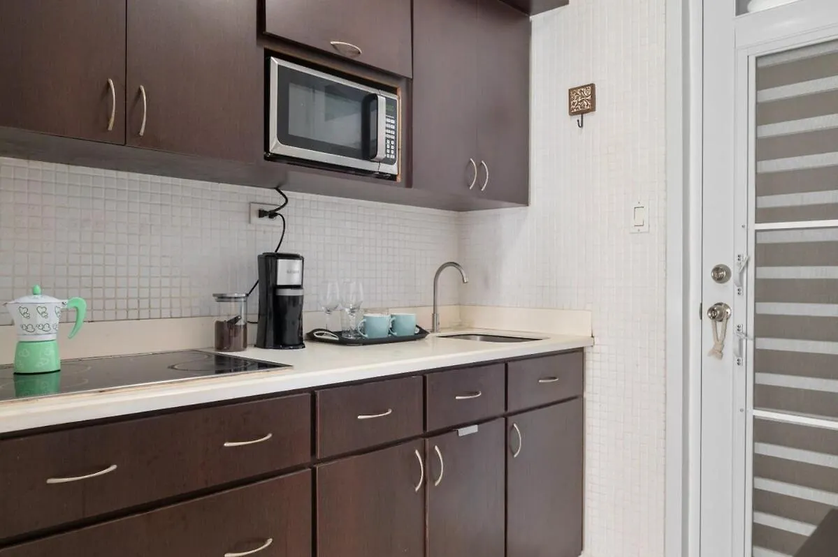Apartment Studio 3 Minutes To The Airport Free Parking Pool San Juan